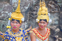 Cambodia Angkor Wat Bayon girls